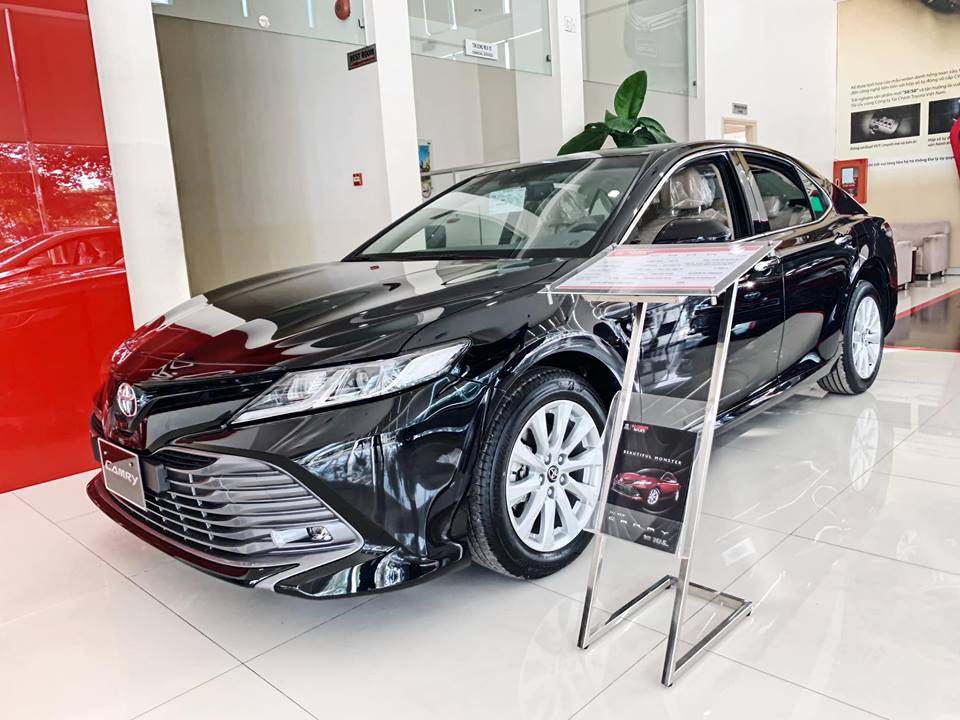 KHU VỰC TRƯNG BÀY SẢN PHẨM XE MỚI TẠI TOYOTA VŨNG TÀU